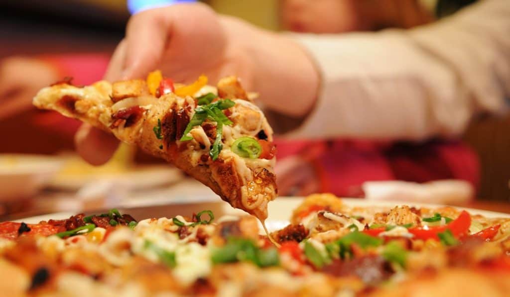 how many slices of pizza can a diabetic eat