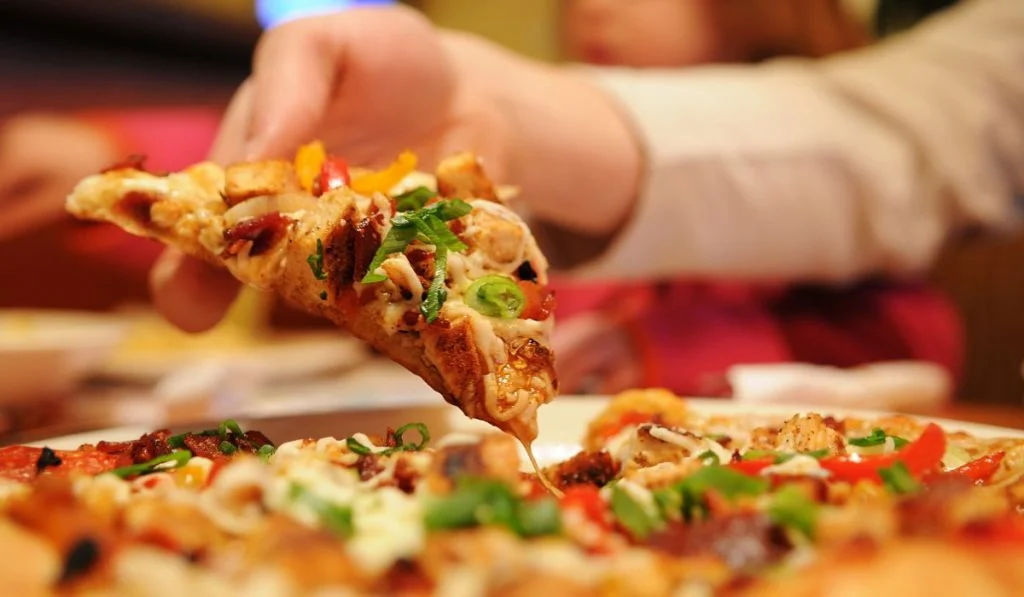 how many slices of pizza can a diabetic eat